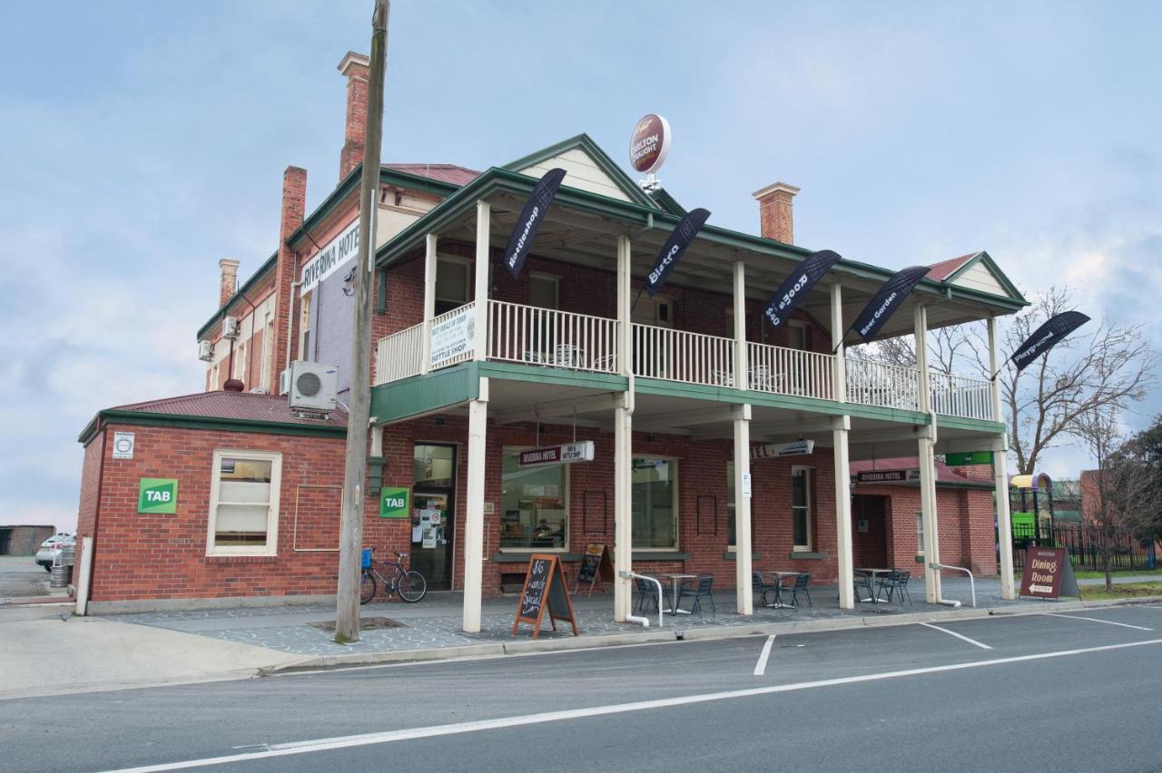 Riverina Hotel โฮลบรูค ภายนอก รูปภาพ